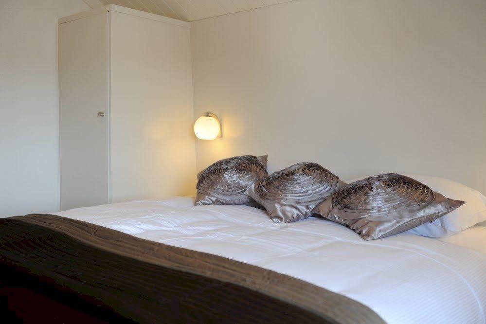Charmehotel Villa Saporis Хасселт Экстерьер фото